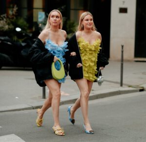 schuurplekken benen zomer- fashion week